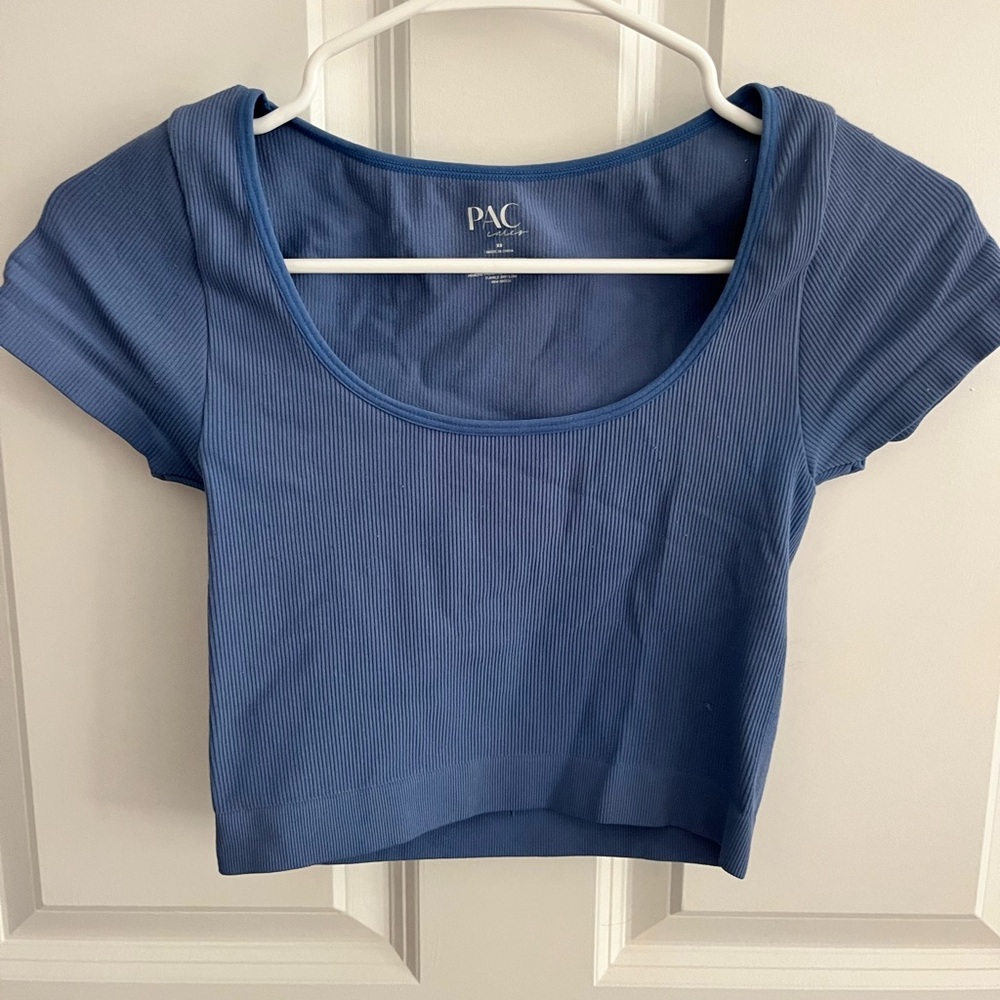 Cropped T